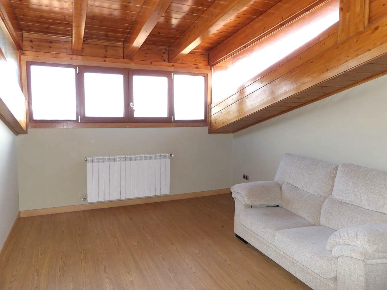 Finca/Casa Rural de 5 habitaciones en Pantón en venta con garaje - 499.000 € (Ref: 8037023)