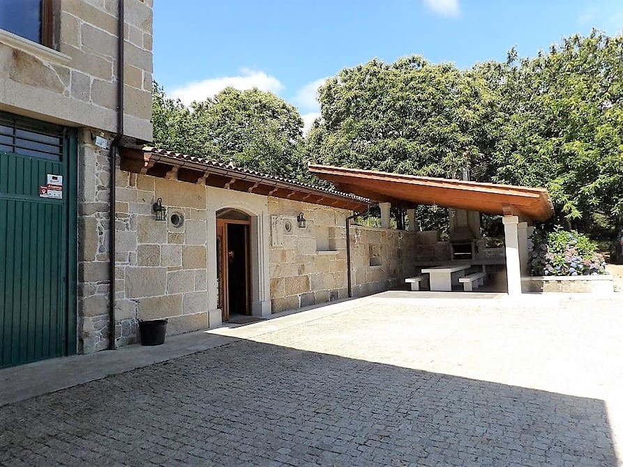 Finca/Casa Rural de 5 habitaciones en Pantón en venta con garaje - 499.000 € (Ref: 8037023)