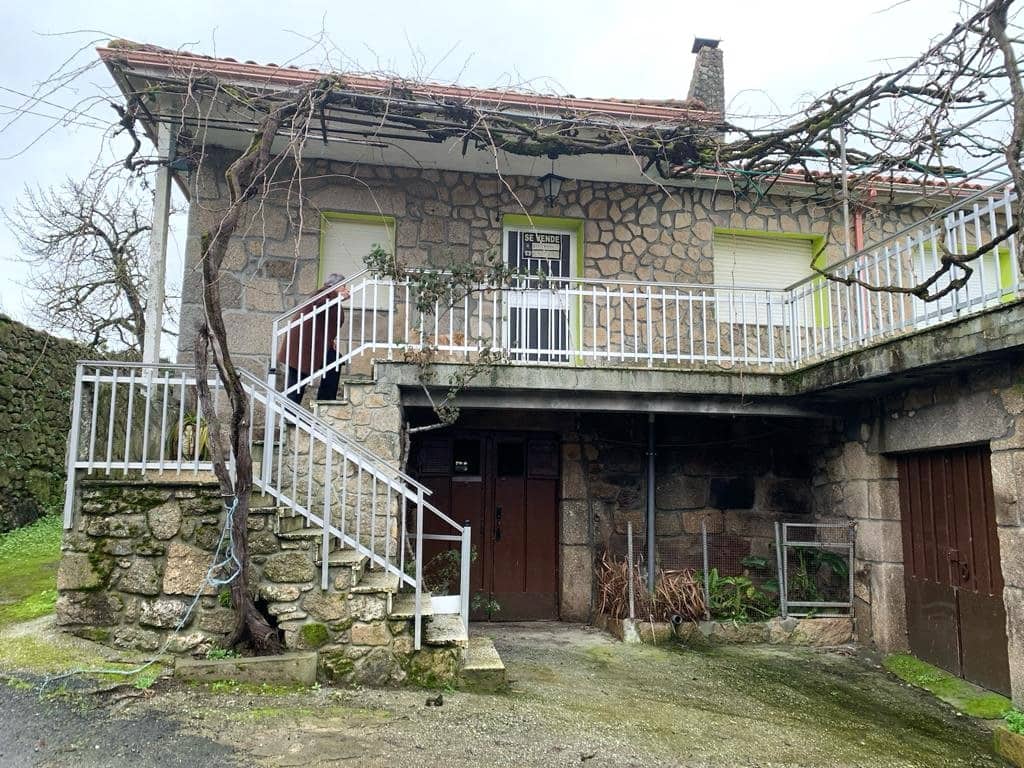 4 sovrum Finca/Hus på landet till salu i Chantada - 250 000 € (Ref: 8113234)