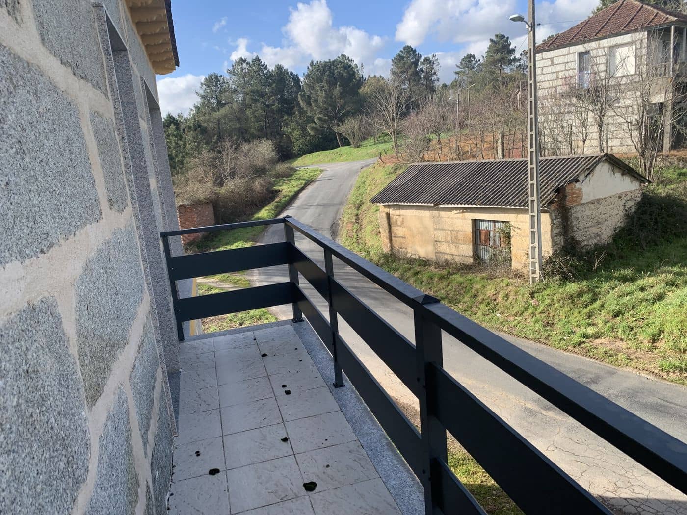 3 slaapkamer Finca/Landhuis te koop in Castrelo de Mino - € 75.000 (Ref: 8198201)