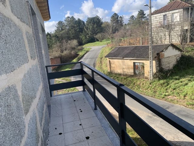3 soveværelse Finca/Landehus til salg i Castrelo de Miño - € 75.000 (Ref: 8198201)
