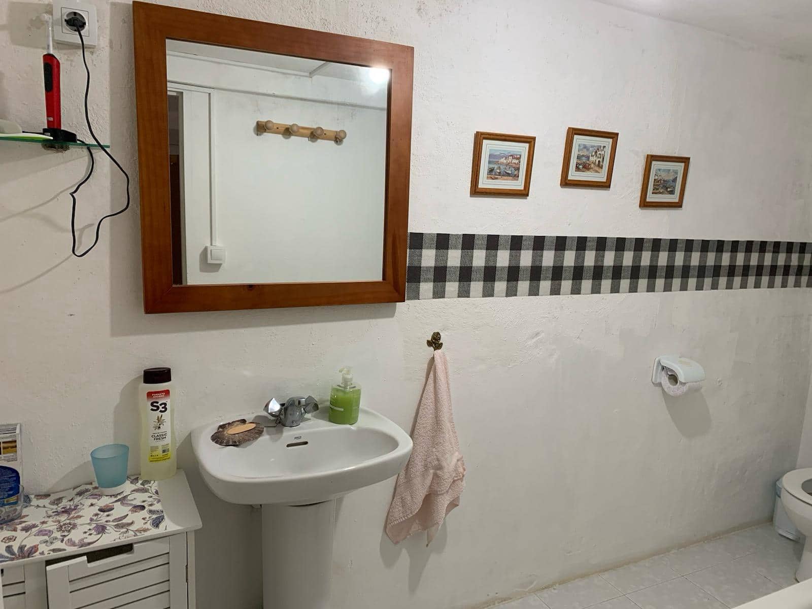 6 bedroom Finca/Country House for sale in Alfoz with garage - € 600,000 (Ref: 8221844)