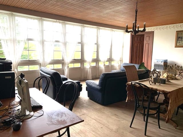 6 bedroom Finca/Country House for sale in Alfoz with garage - € 600,000 (Ref: 8221844)