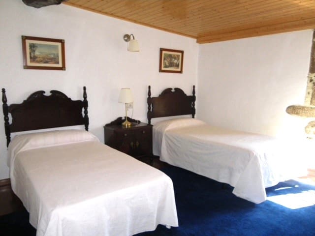 5 bedroom Finca/Country House for sale in Palas de Rei with garage - € 315,000 (Ref: 8248240)