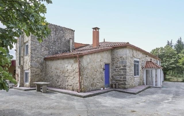 5 bedroom Finca/Country House for sale in Palas de Rei with garage - € 315,000 (Ref: 8248240)