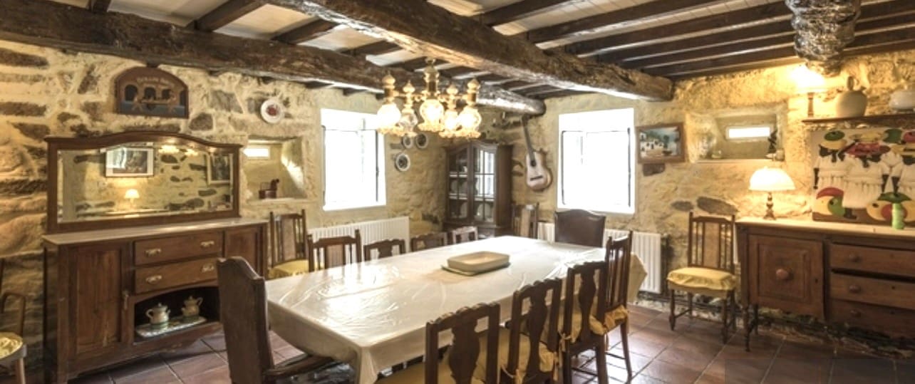 5 soveværelse Finca/Landehus til salg i Palas de Rei med garage - € 315.000 (Ref: 8248240)