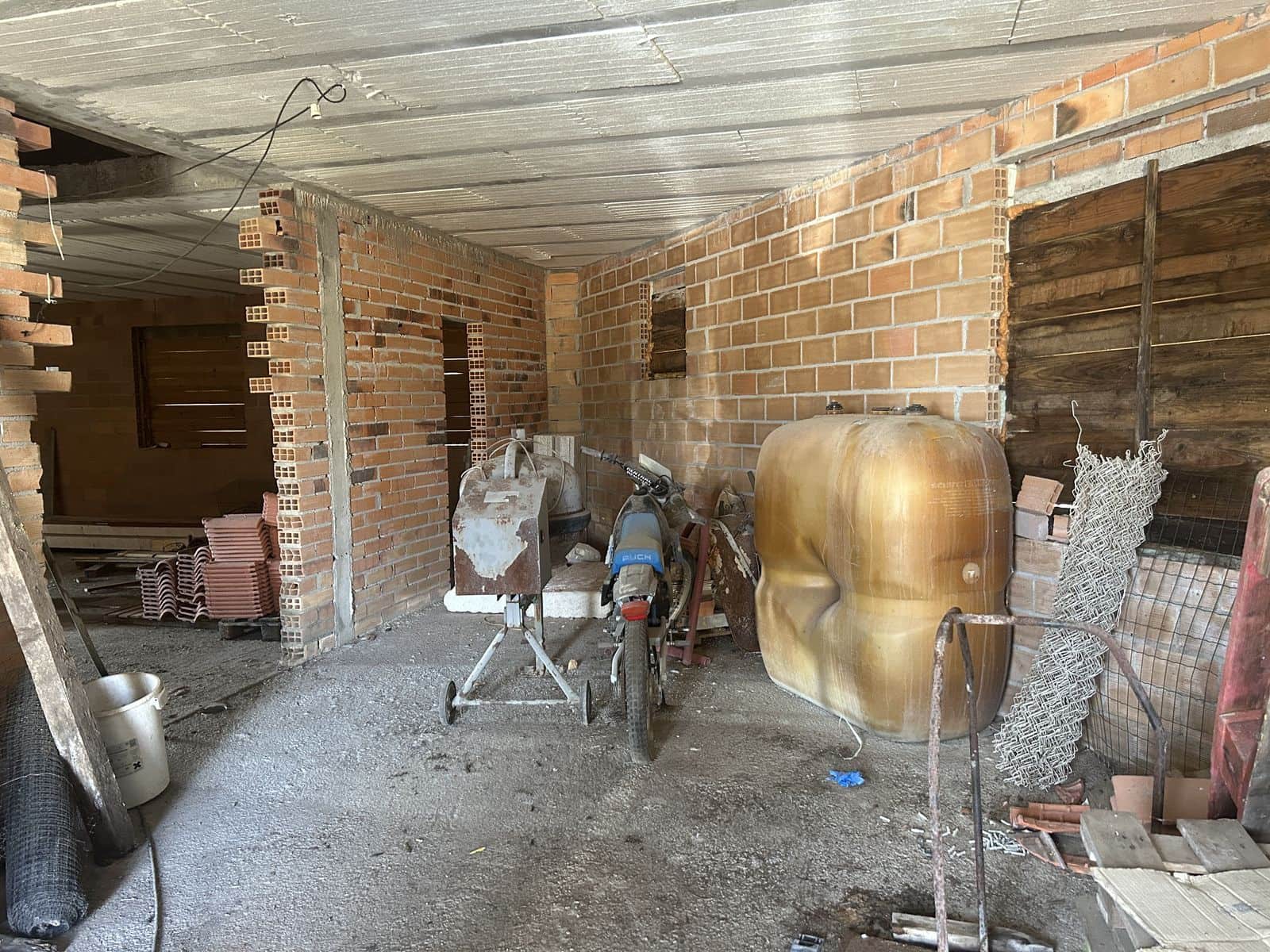 4 soveværelse Finca/Landehus til salg i Carballedo - € 110.000 (Ref: 8451533)