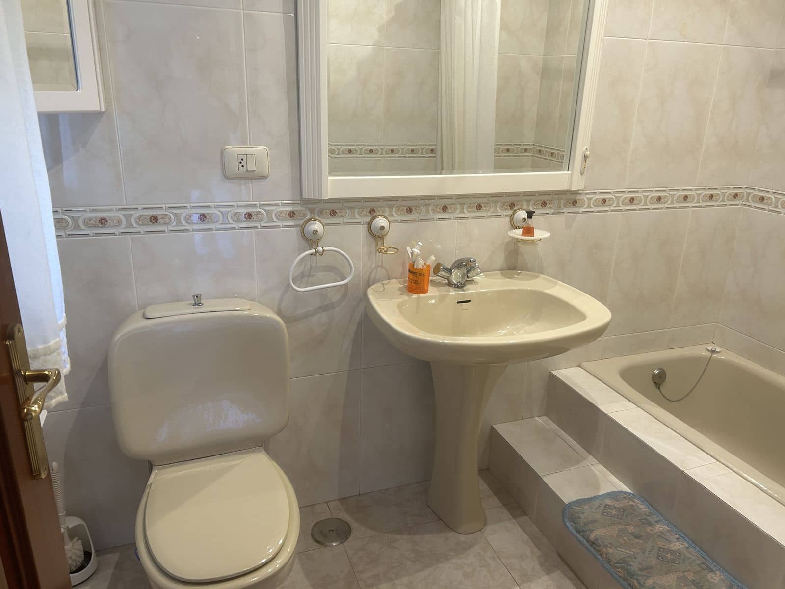 6 soveværelse Finca/Landehus til salg i Pereiro de Aguiar med swimmingpool garage - € 525.000 (Ref: 8462447)