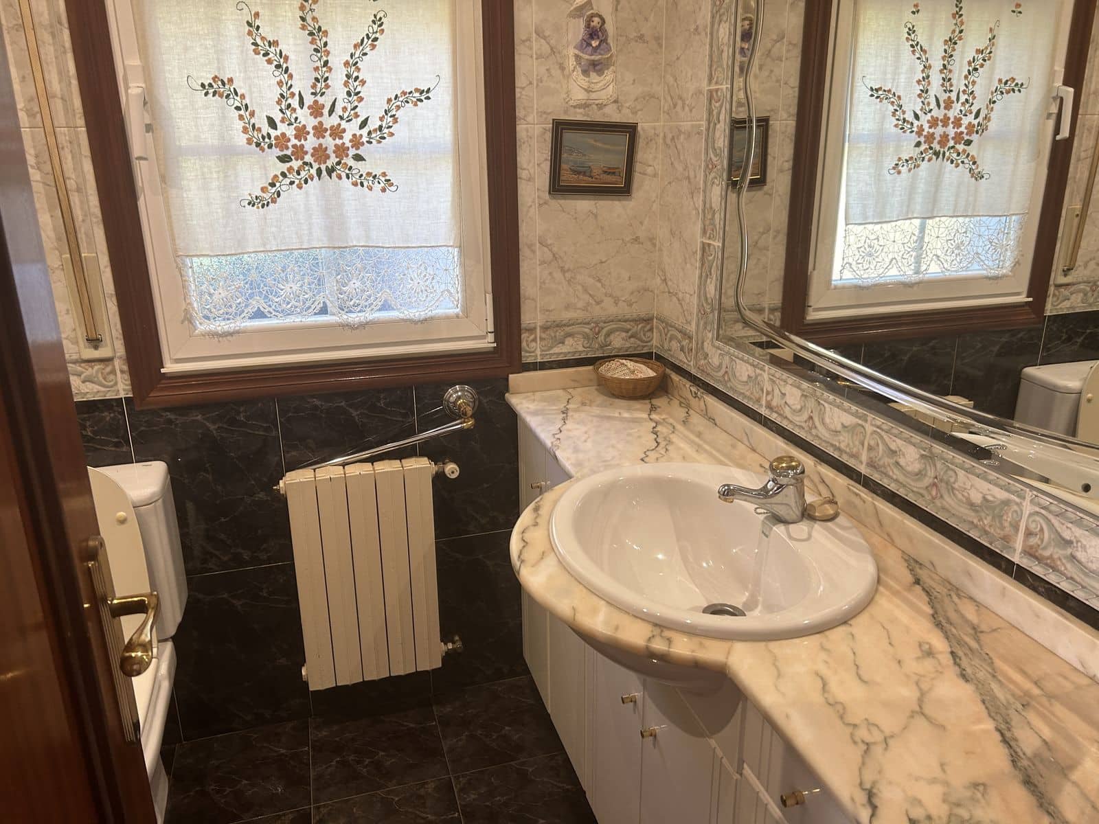 6 soveværelse Finca/Landehus til salg i Pereiro de Aguiar med swimmingpool garage - € 525.000 (Ref: 8462447)