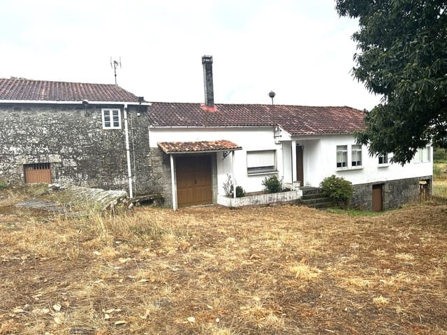 4 bedroom Finca/Country House for sale in Carballedo - € 115,000 (Ref: 8511126)