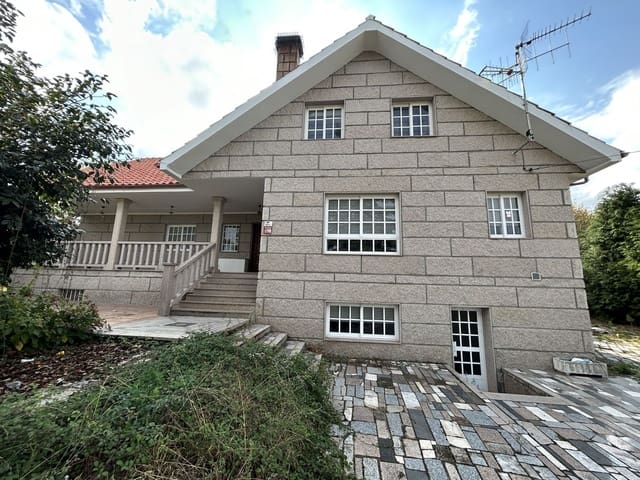 5 makuuhuone Maalaistalo myytävänä paikassa Xinzo de Limia mukana uima-altaan 
autotalli - 225 000 € (Ref: 8543556)