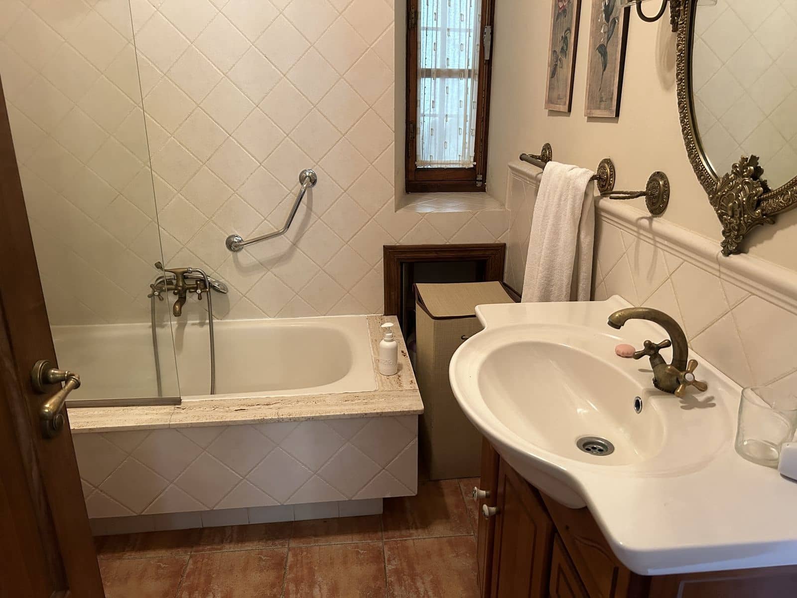 9 soveværelse Finca/Landehus til salg i Nogueira de Ramuin med swimmingpool - € 550.000 (Ref: 8575826)