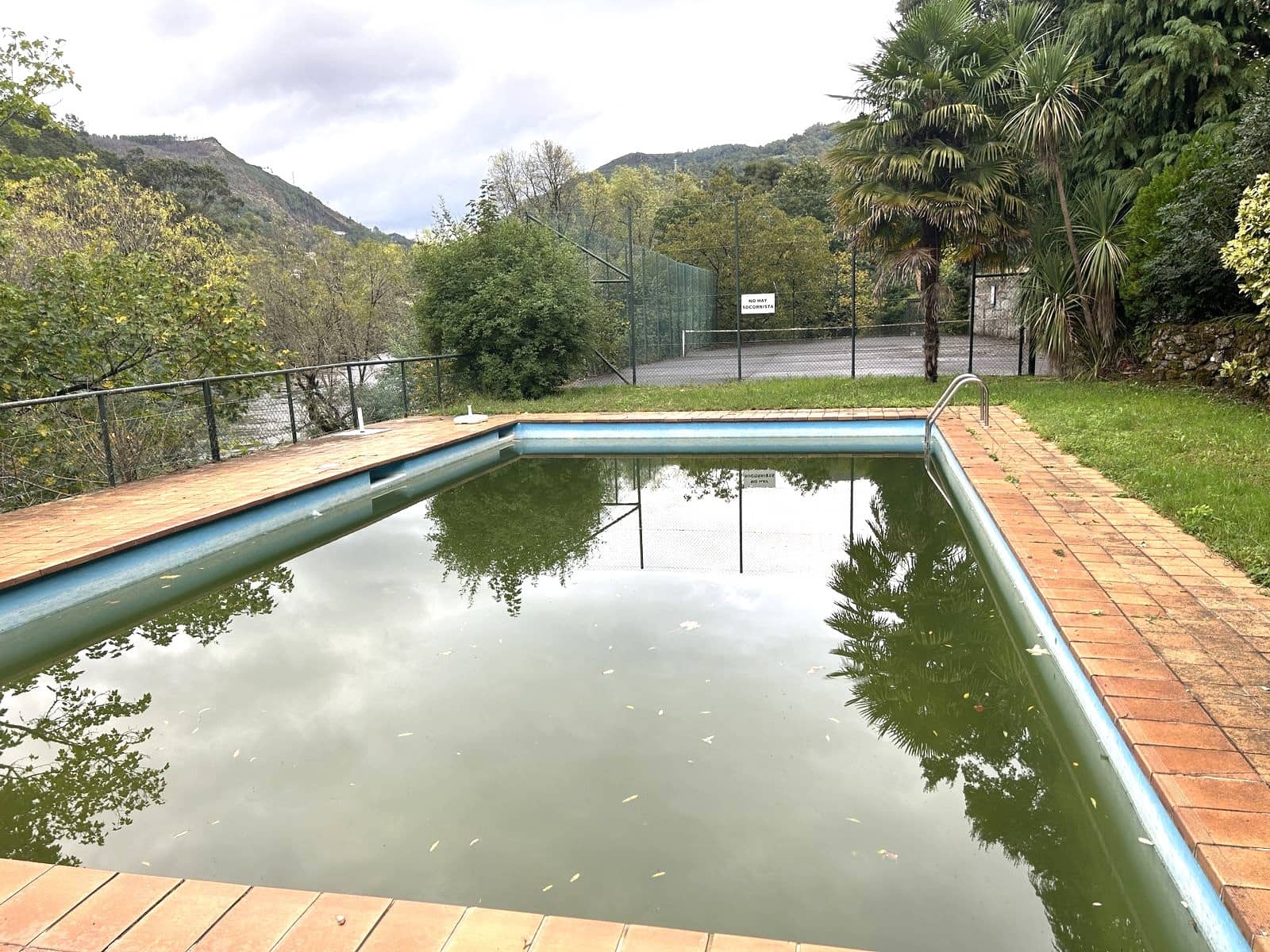 9 soveværelse Finca/Landehus til salg i Nogueira de Ramuin med swimmingpool - € 550.000 (Ref: 8575826)