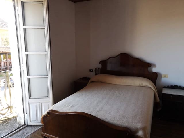 4 bedroom Finca/Country House for sale in Vilamarín with garage - € 83,000 (Ref: 8703420)