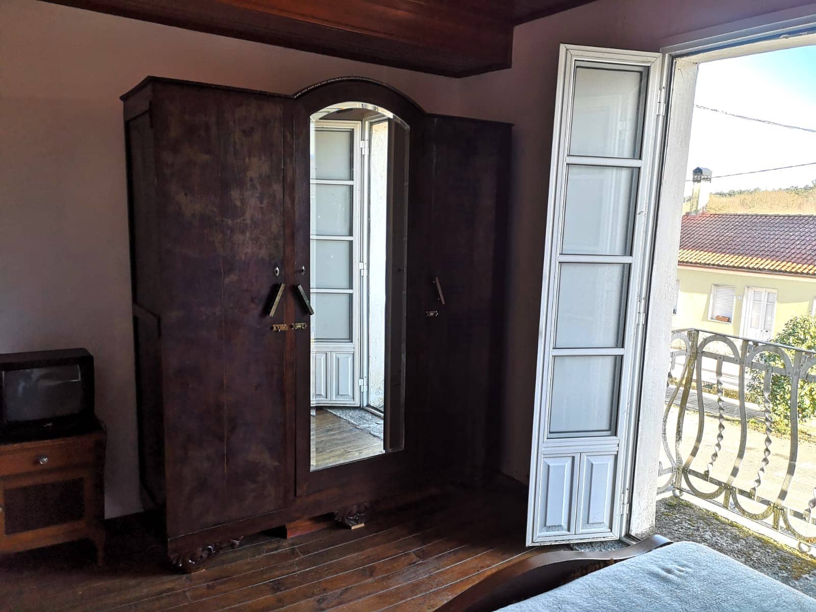 4 soveværelse Finca/Landehus til salg i Vilamarin med garage - € 83.000 (Ref: 8703420)