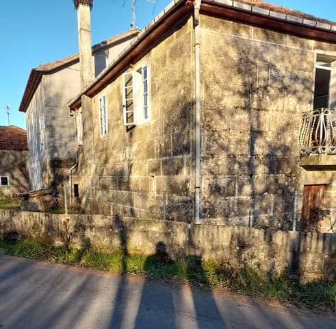 4 bedroom Finca/Country House for sale in Vilamarín with garage - € 83,000 (Ref: 8703420)