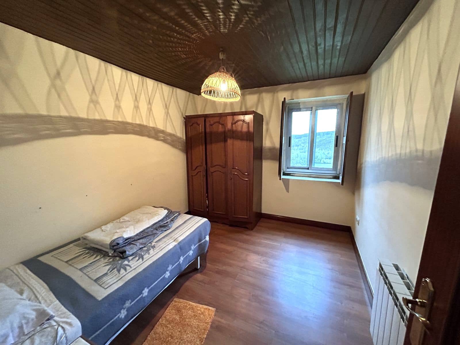 4 soveværelse Finca/Landehus til salg i Parada de Sil - € 85.000 (Ref: 8758549)