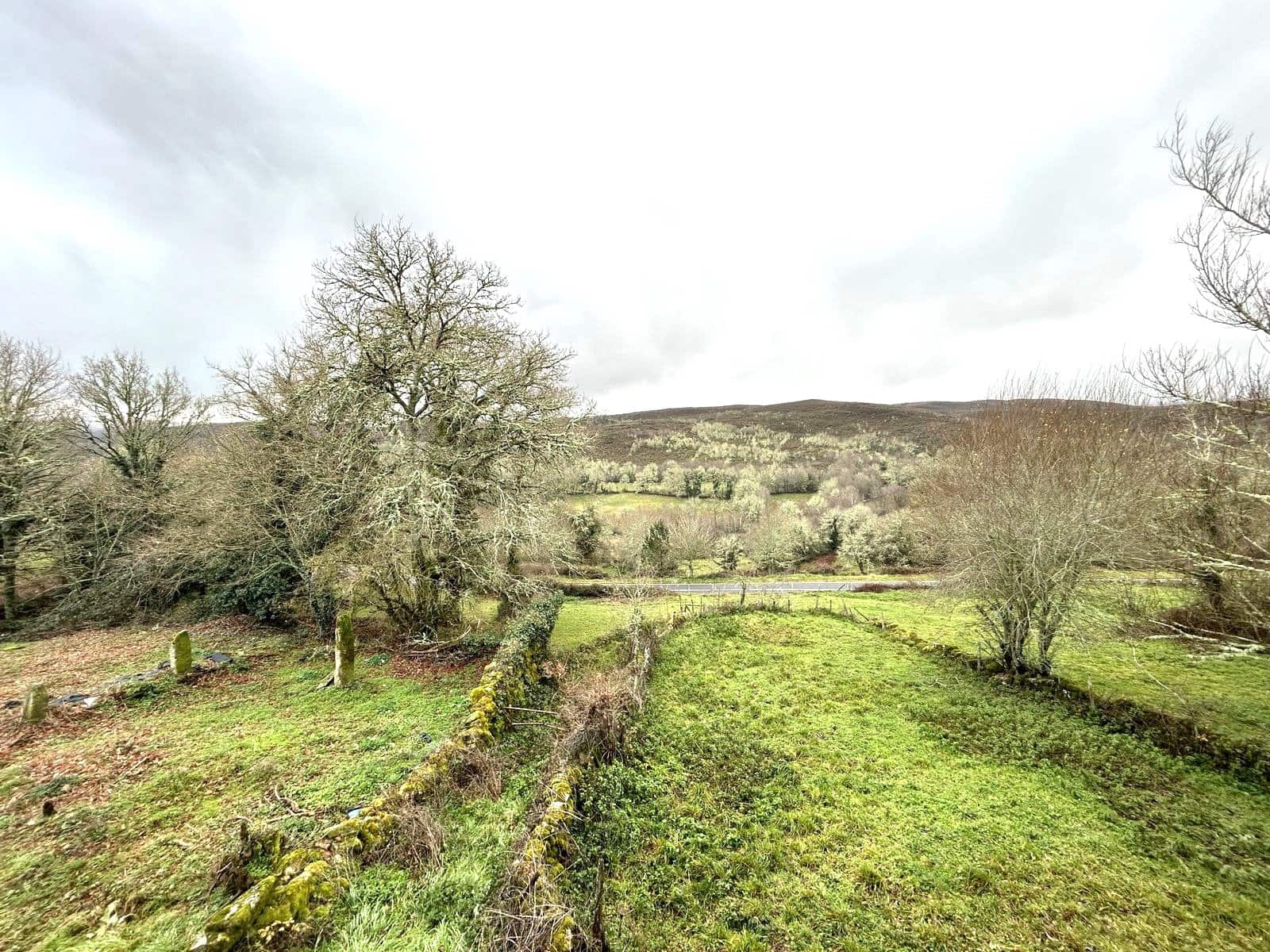 4 soveværelse Finca/Landehus til salg i Parada de Sil - € 85.000 (Ref: 8758549)