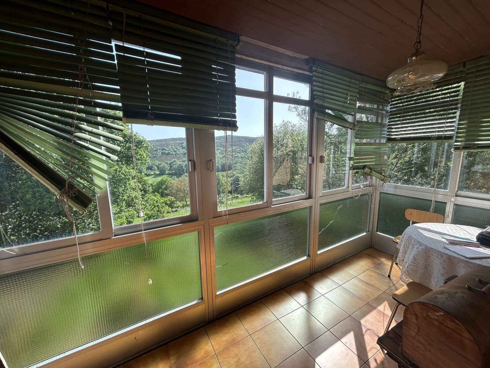 4 bedroom Finca/Country House for sale in Parada de Sil - € 80,000 (Ref: 8758549)