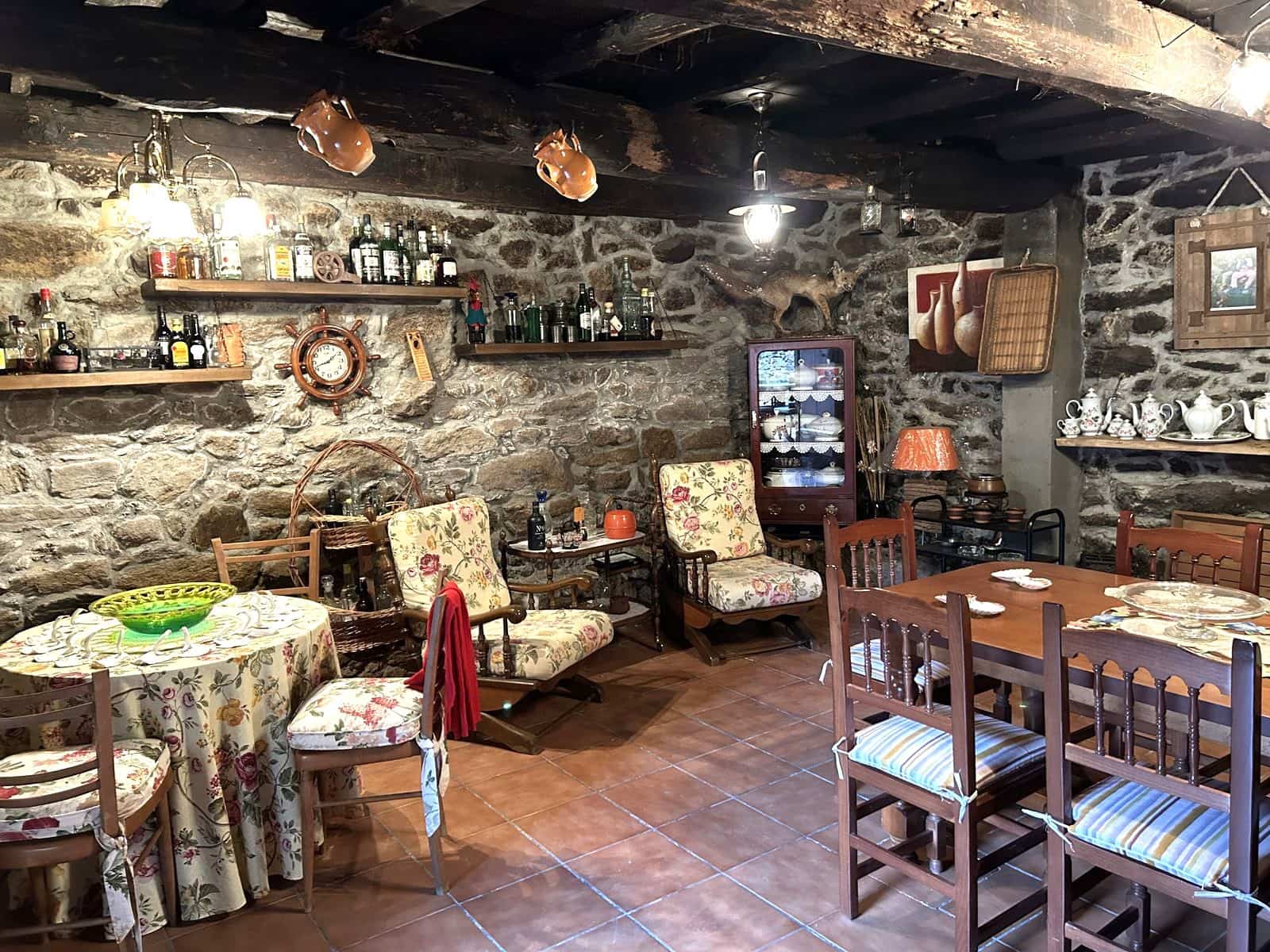 5 soveværelse Finca/Landehus til salg i A Teixeira - € 140.000 (Ref: 8887275)