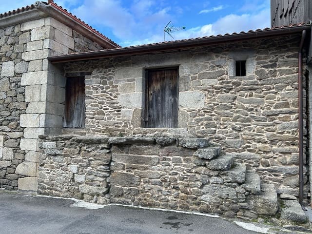 5 quarto Quinta/Casa Rural para venda em A Teixeira - 140 000 € (Ref: 8887275)