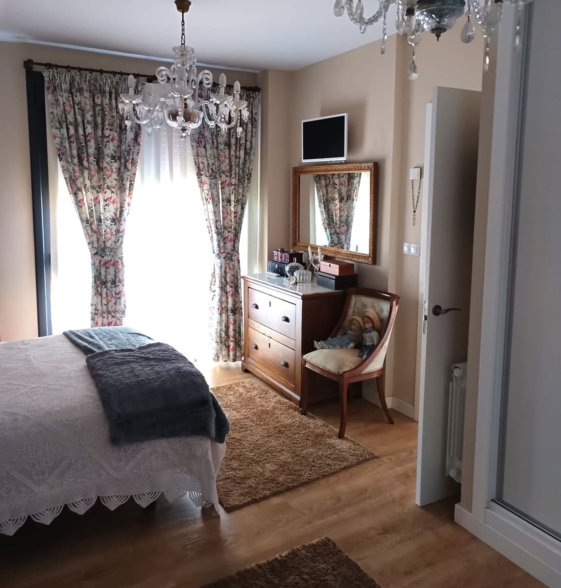 4 soveværelse Finca/Landehus til salg i Verin med swimmingpool garage - € 330.000 (Ref: 8920407)