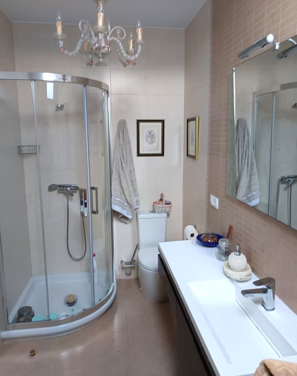 4 soveværelse Finca/Landehus til salg i Verin med swimmingpool garage - € 330.000 (Ref: 8920407)