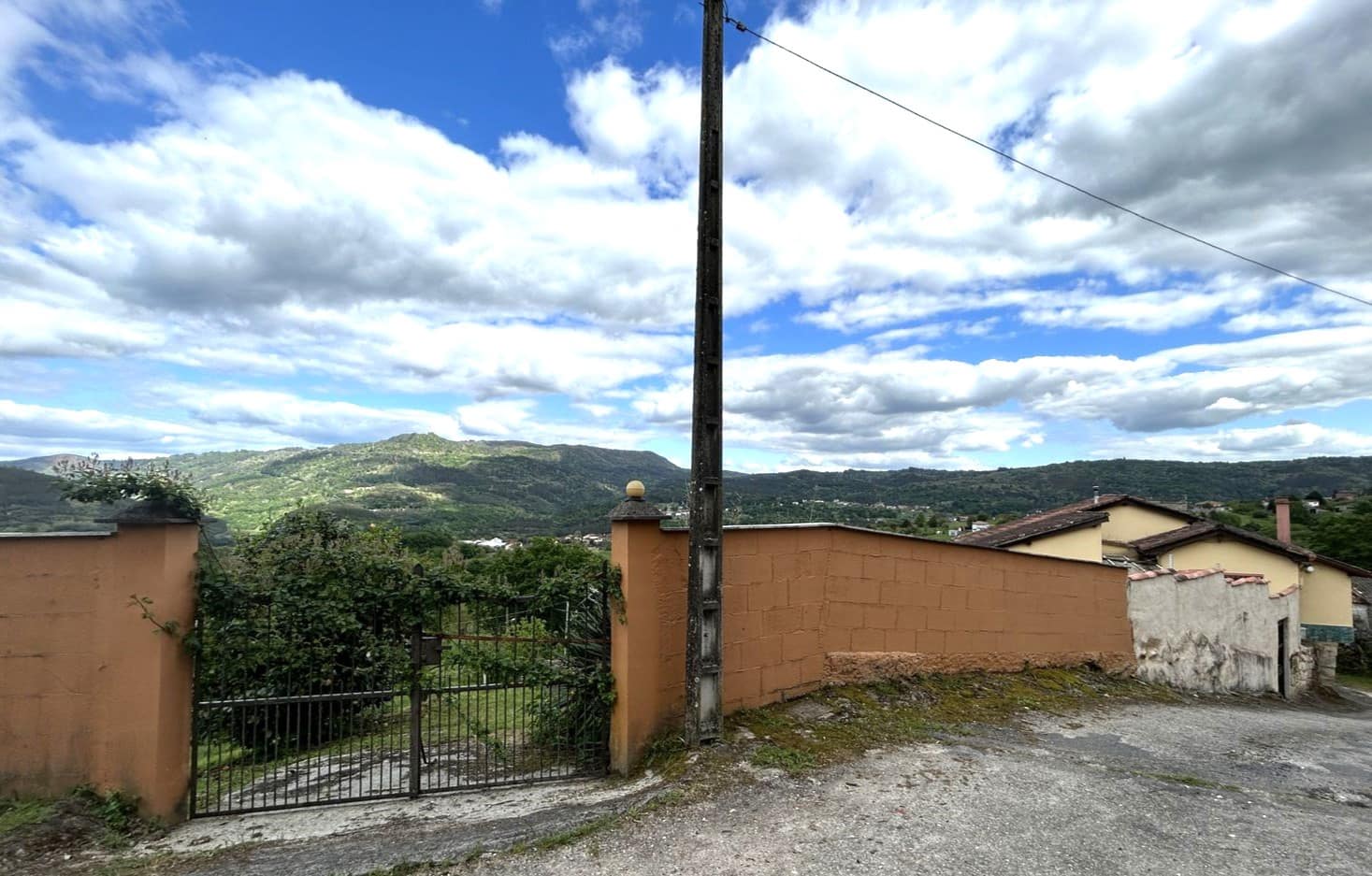 3 soveværelse Finca/Landehus til salg i Coles med garage - € 149.000 (Ref: 8949875)