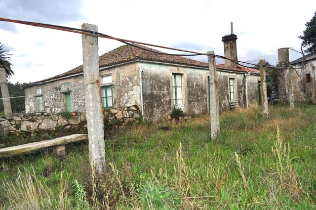 6 bedroom Finca/Country House for sale in Vilagarcía de Arousa - € 525,000 (Ref: 9032107)