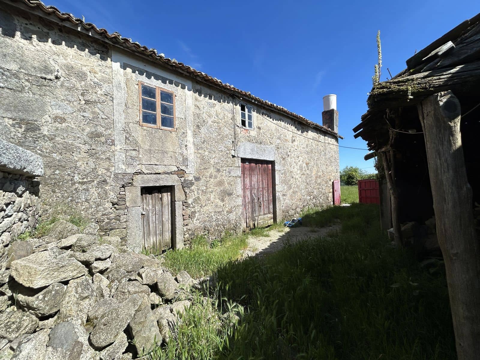 8 soveværelse Finca/Landehus til salg i O Savinao med garage - € 290.000 (Ref: 9072900)