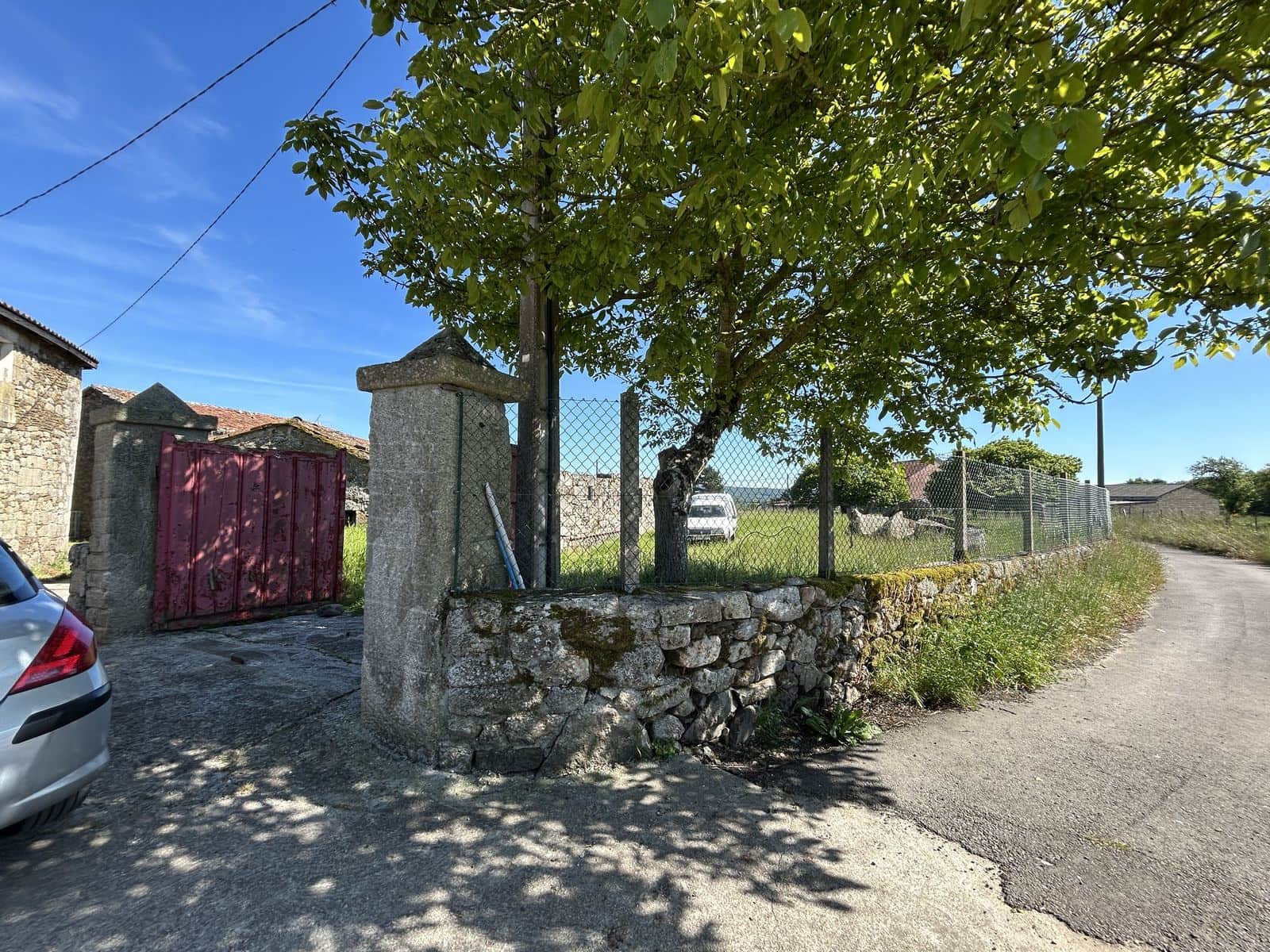 8 soveværelse Finca/Landehus til salg i O Savinao med garage - € 290.000 (Ref: 9072900)