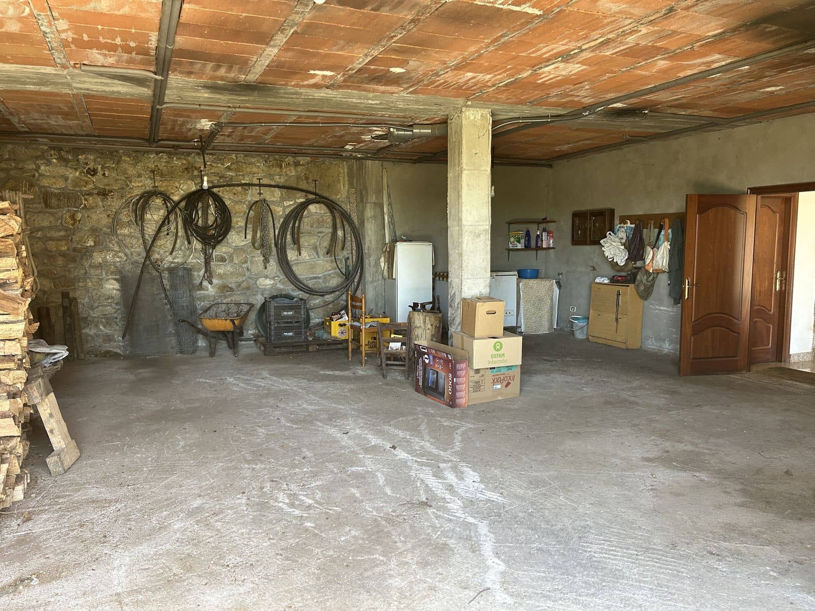 8 soveværelse Finca/Landehus til salg i O Savinao med garage - € 290.000 (Ref: 9072900)