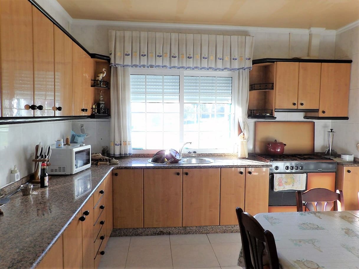 5 soveværelse Finca/Landehus til salg i O Savinao med garage - € 179.900 (Ref: 9101336)