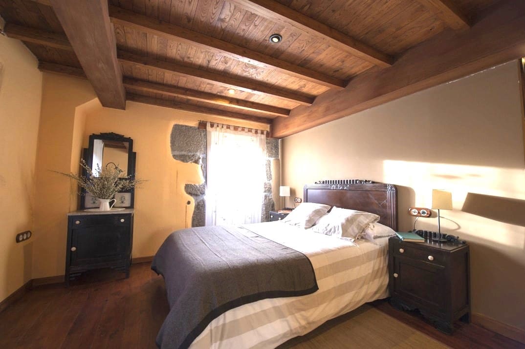 19 bedroom Guesthouse/B & B for sale in Chantada with pool garage - € 1,950,000 (Ref: 9123616)