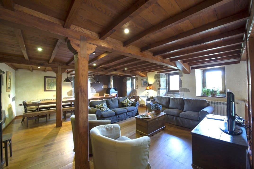 19 bedroom Guesthouse/B & B for sale in Chantada with pool garage - € 1,950,000 (Ref: 9123616)