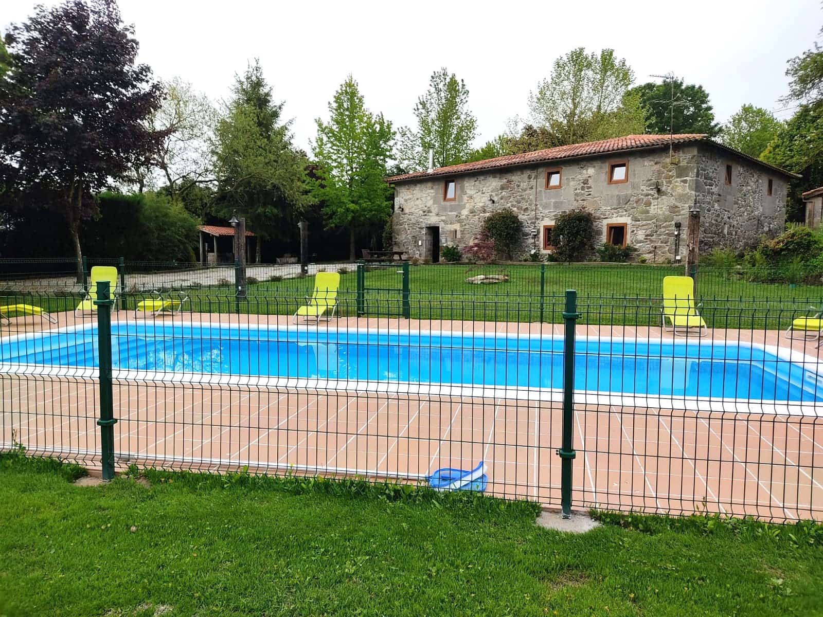 19 bedroom Guesthouse/B & B for sale in Chantada with pool garage - € 1,950,000 (Ref: 9123616)