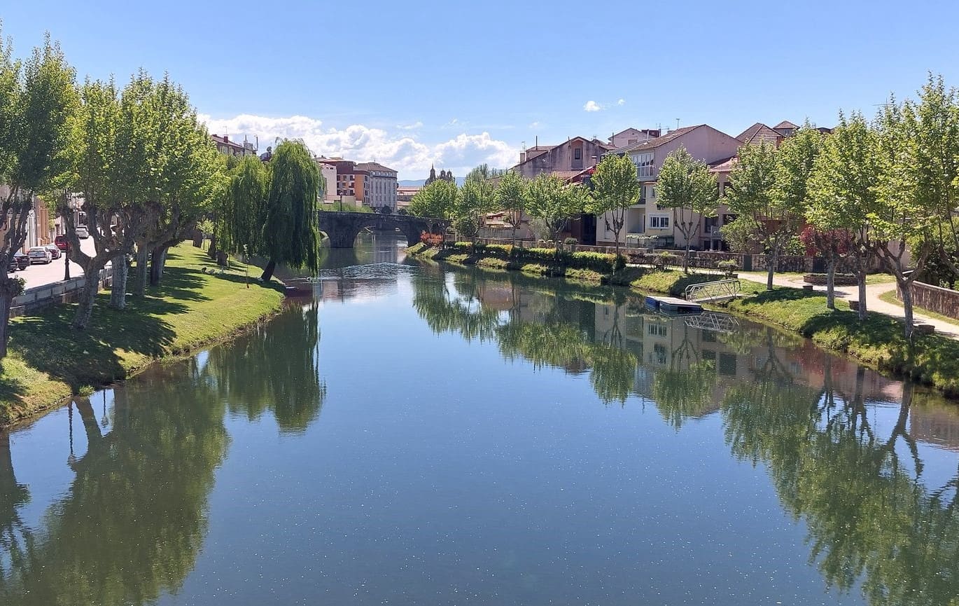 4 soveværelse Finca/Landehus til salg i Monforte de Lemos med garage - € 199.000 (Ref: 9170238)