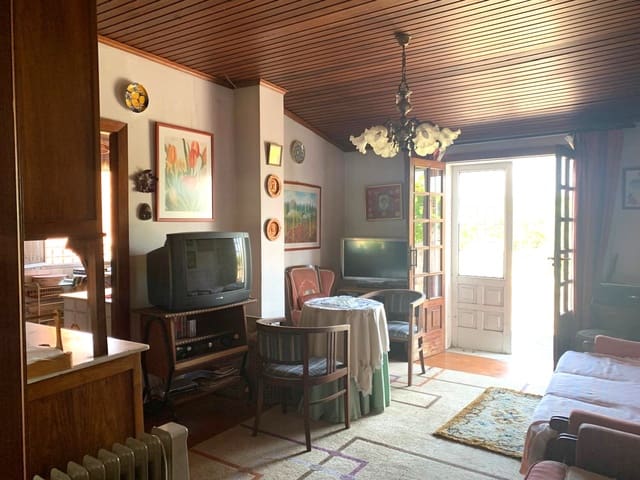 4 bedroom Finca/Country House for sale in Monforte de Lemos with garage - € 199,000 (Ref: 9170238)