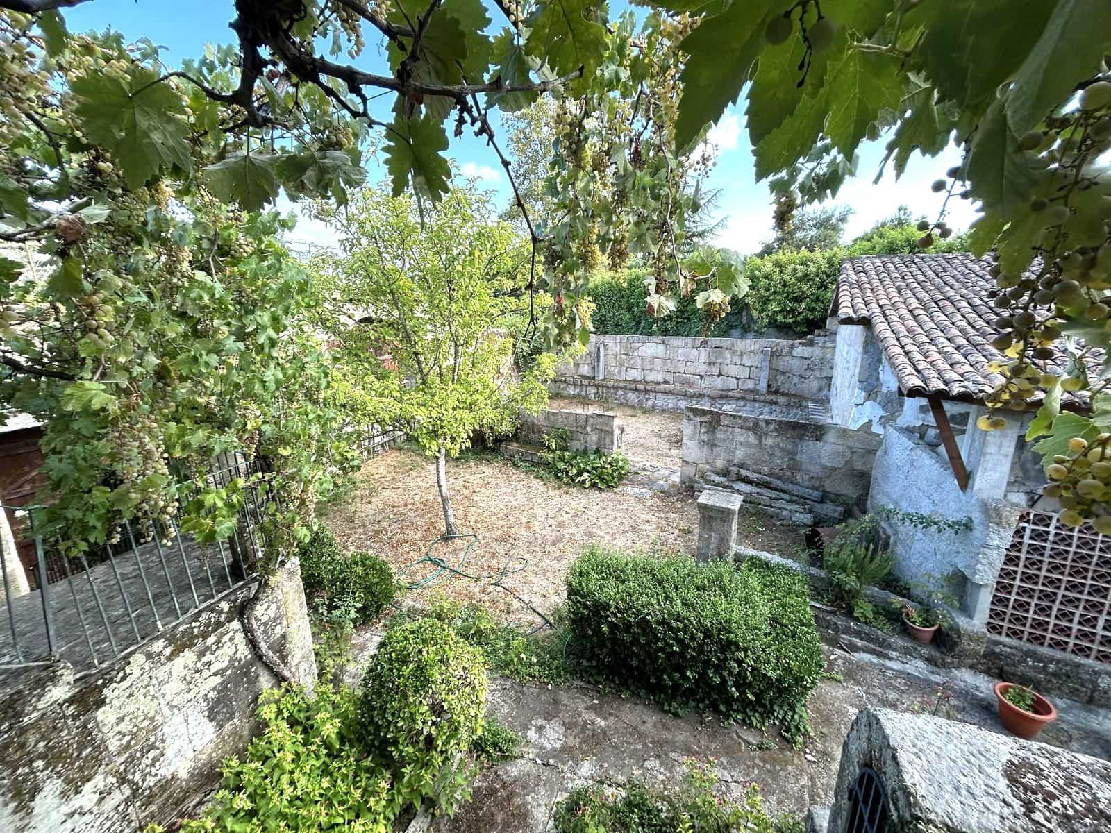 5 soveværelse Finca/Landehus til salg i Taboadela - € 125.000 (Ref: 9245263)