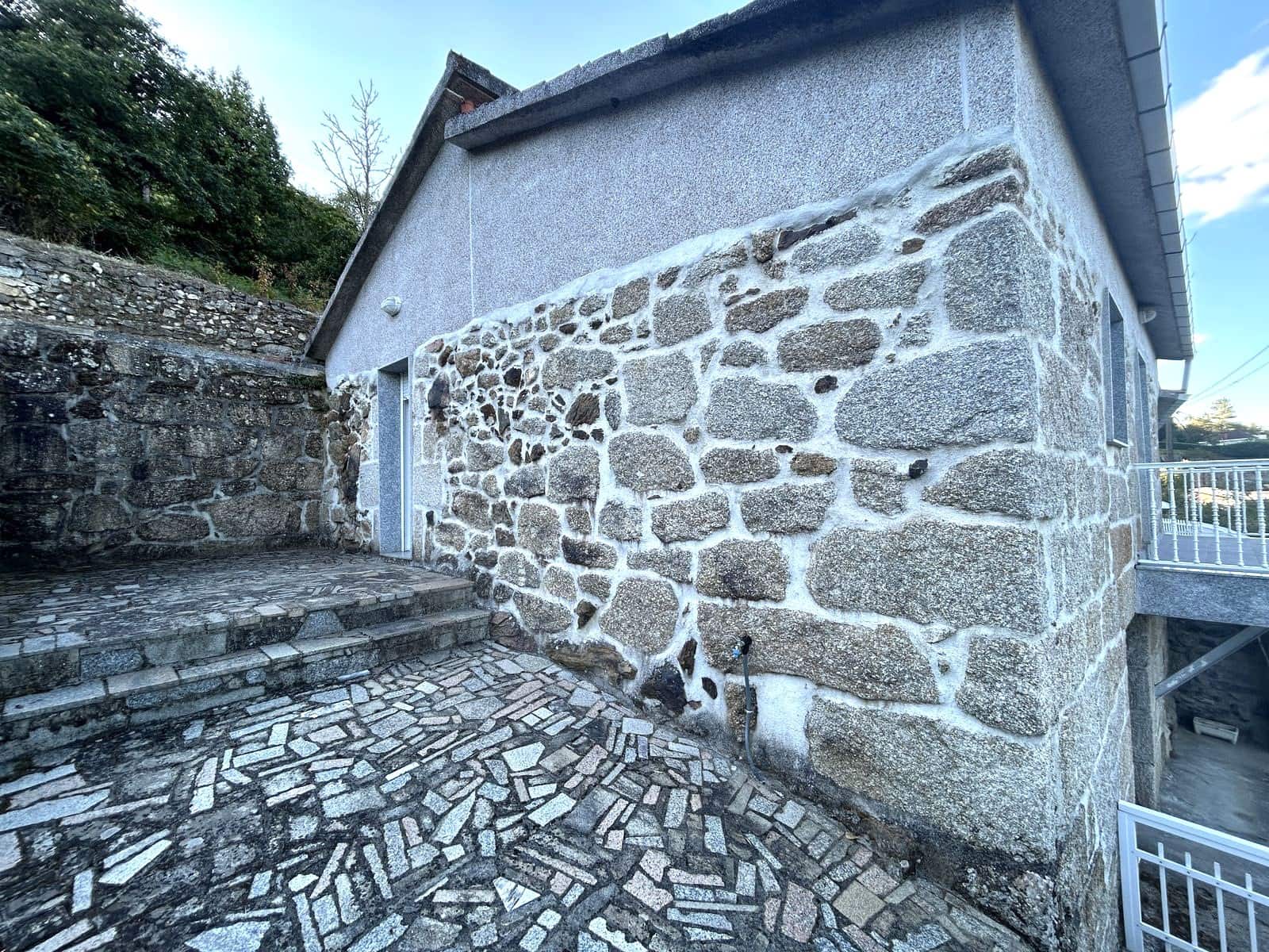 2 soveværelse Finca/Landehus til salg i Castrelo de Mino - € 52.000 (Ref: 9296373)