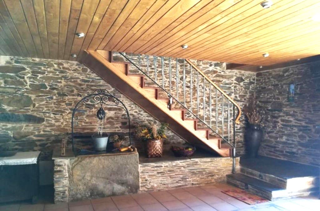 7 soveværelse Finca/Landehus til salg i O Savinao - € 450.000 (Ref: 9301321)