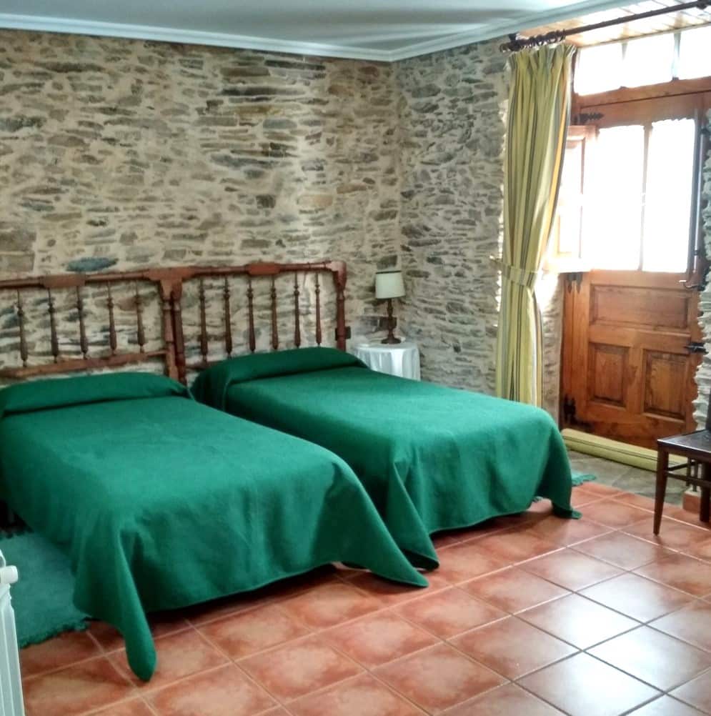 7 soveværelse Finca/Landehus til salg i O Savinao - € 450.000 (Ref: 9301321)