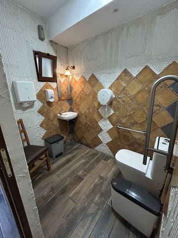 2 bedroom Restaurant/Bar for sale in Celanova - € 240,000 (Ref: 9347810)