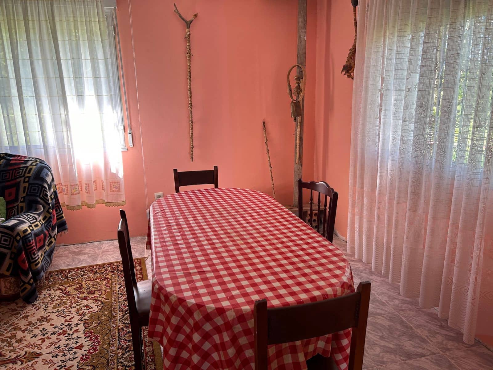 4 slaapkamer Finca/Landhuis te koop in Banos de Molgas - € 95.000 (Ref: 9383326)