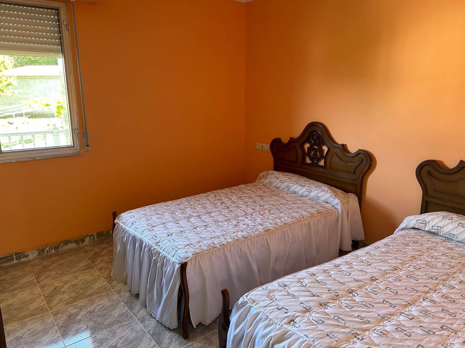 4 slaapkamer Finca/Landhuis te koop in Banos de Molgas - € 95.000 (Ref: 9383326)