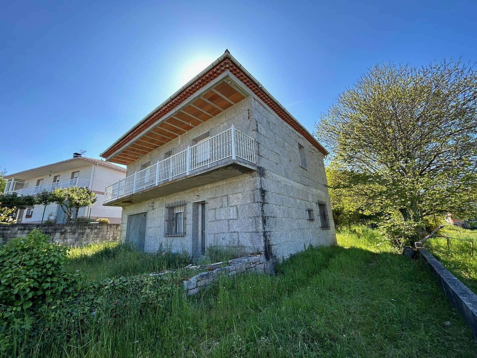 4 slaapkamer Finca/Landhuis te koop in Banos de Molgas - € 95.000 (Ref: 9383326)