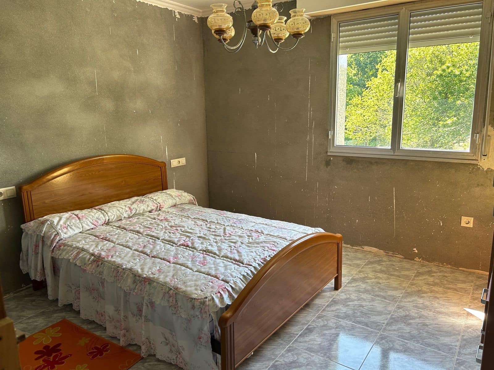 4 slaapkamer Finca/Landhuis te koop in Banos de Molgas - € 95.000 (Ref: 9383326)