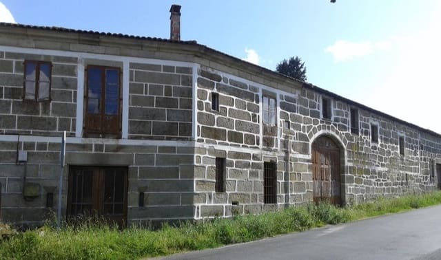 Finca/Casa Rural de 6 habitaciones en Taboadela en venta - 100.000 € (Ref: 9467641)