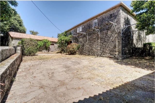 Finca/Casa Rural de 4 habitaciones en Carballedo en venta con garaje - 125.000 € (Ref: 9588120)
