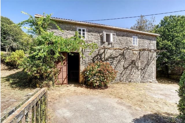 4 bedroom Finca/Country House for sale in Carballedo with garage - € 125,000 (Ref: 9588120)